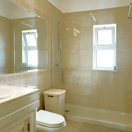 Apartamento Fairview Village - A033 Lagos